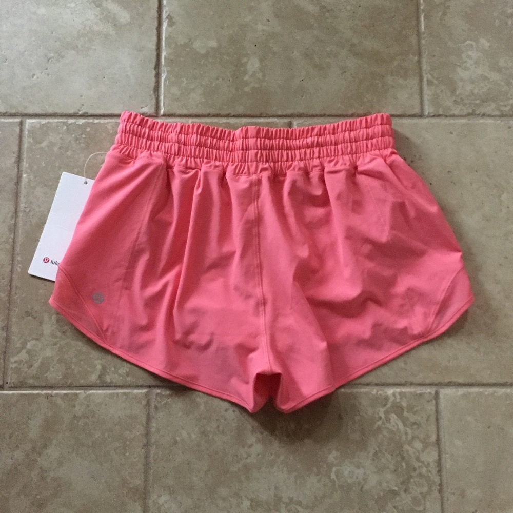 Lululemon Hotty Hot Shorts - Picture 3 of 6